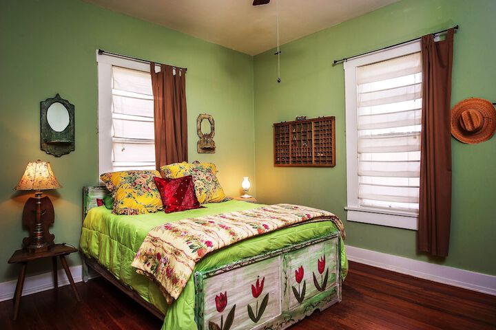 Room 20 of 108