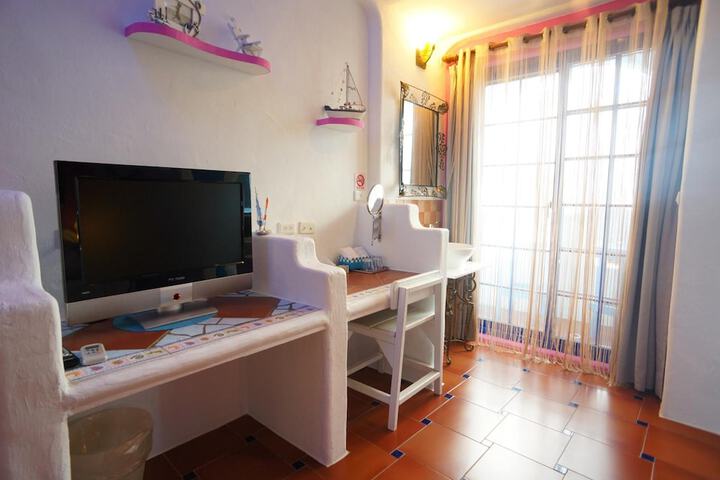 Room 19 of 65
