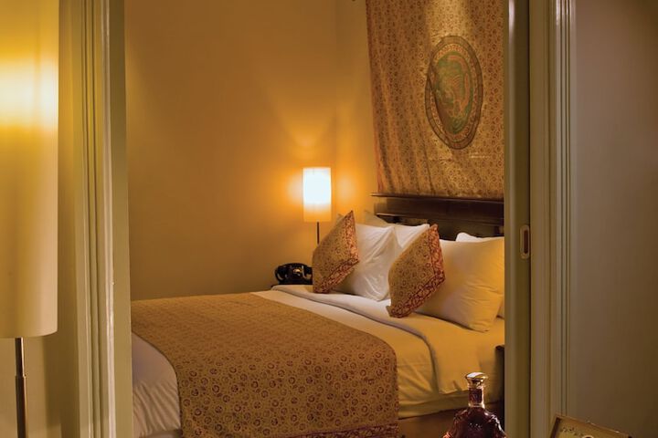 Room 3 of 92
