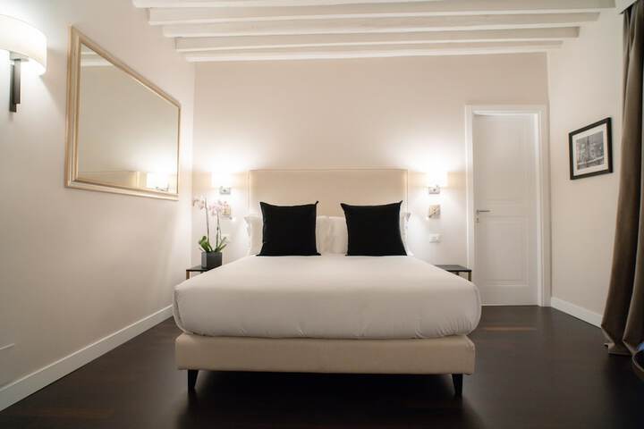 Room 12 of 31