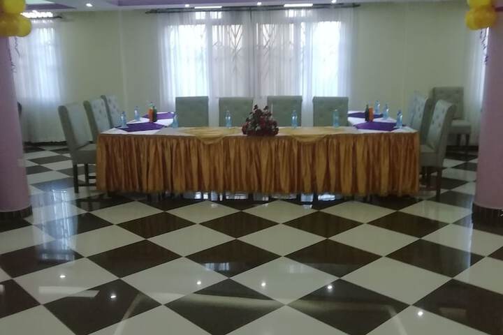 Ballroom/Hall 4 of 26