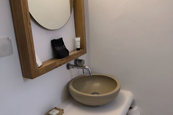 Room 112 of 145