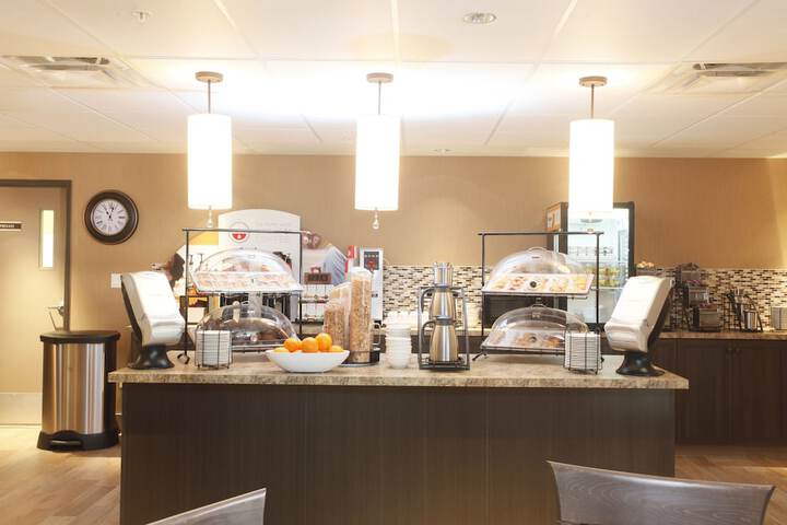 Breakfast/Coffee Service 33 of 42