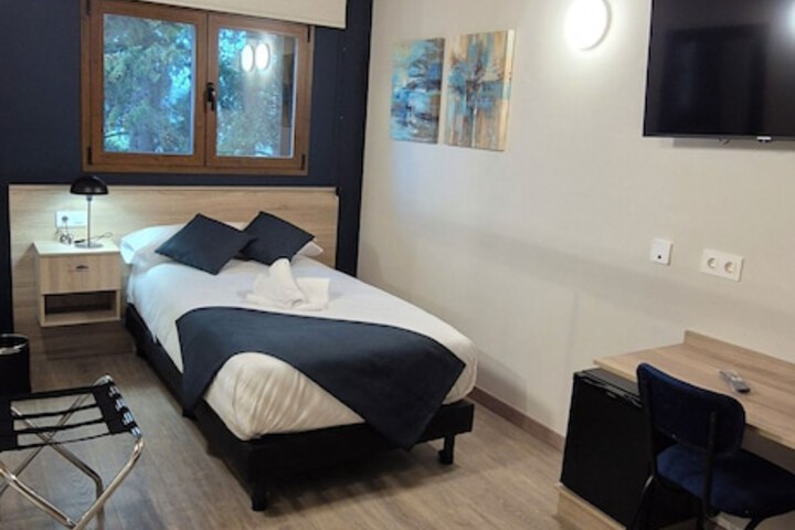 Room 16 of 47