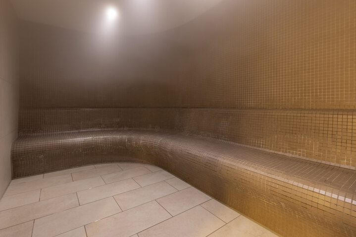Spa 44 of 54