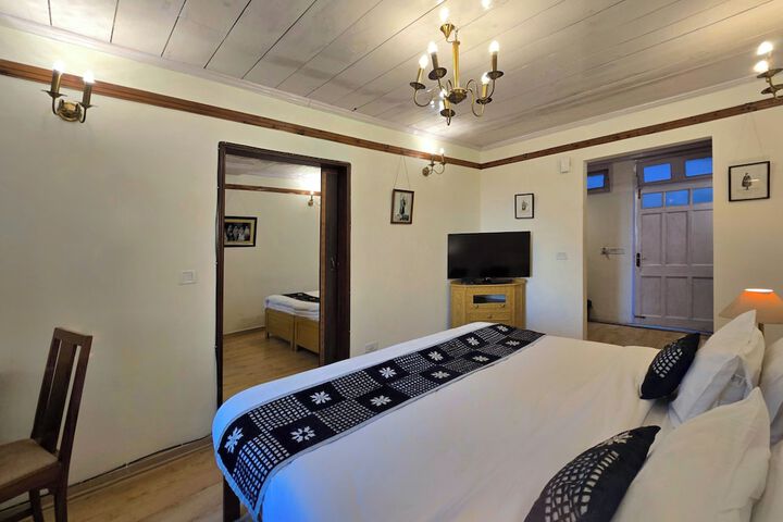Room 62 of 165