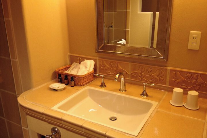 Room 30 of 58