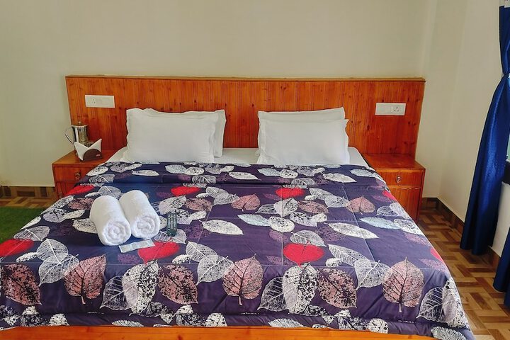Room 3 of 34