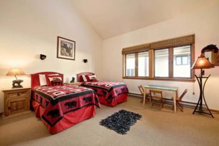 Room 8 of 41