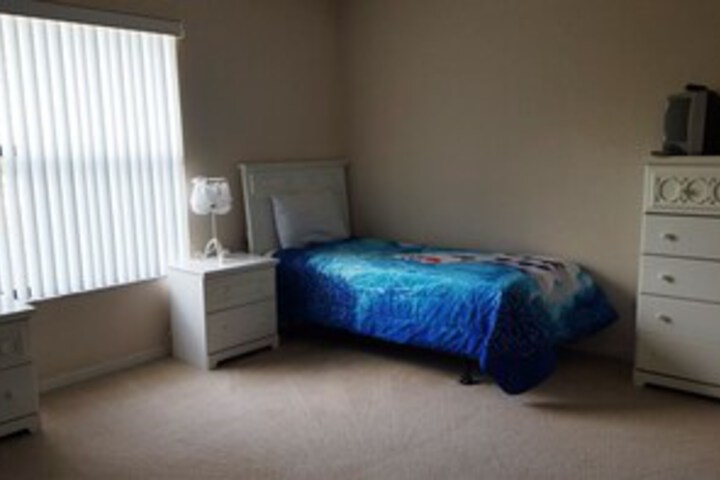 Room 15 of 16