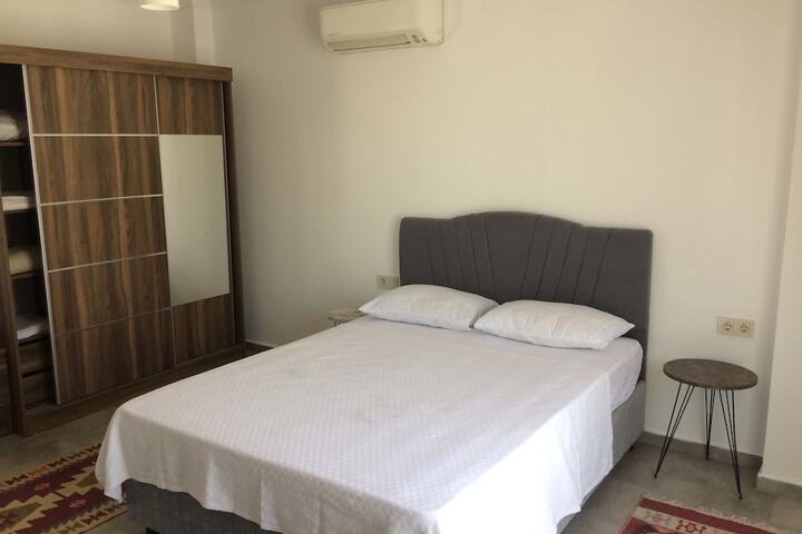 Room 7 of 159