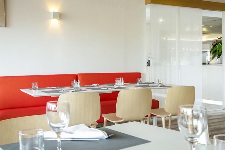 Dining 42 of 67