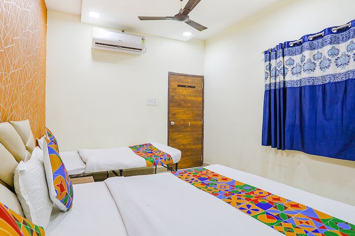 Room 9 of 26
