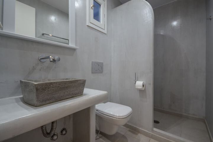 Bath Interior