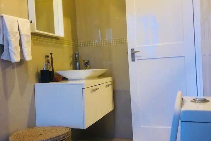 Room 48 of 126