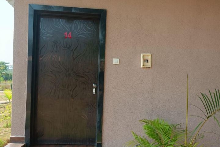 Room 21 of 81