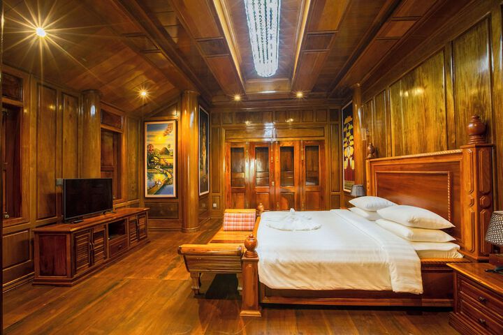 Room 12 of 40