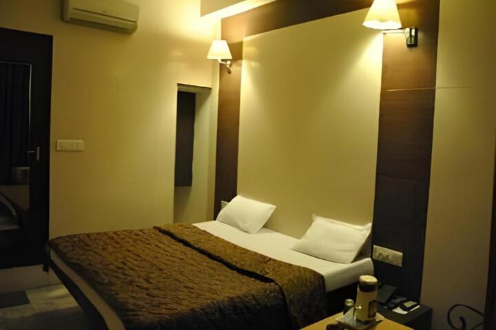 Hotel Golden Deluxe