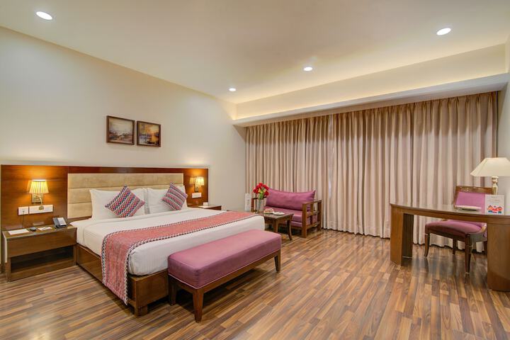 Room 20 of 99