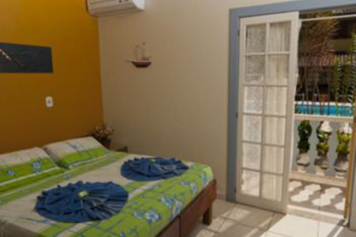 Room 13 of 20
