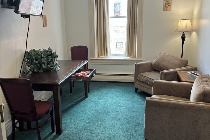 Room 7 of 21