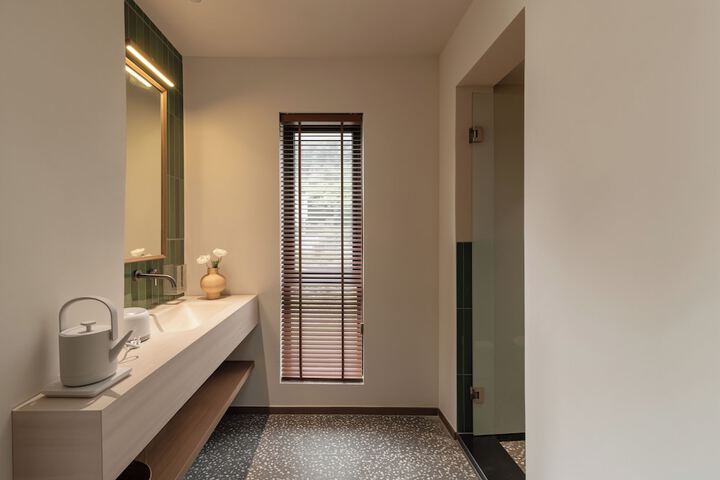 Room 19 of 21