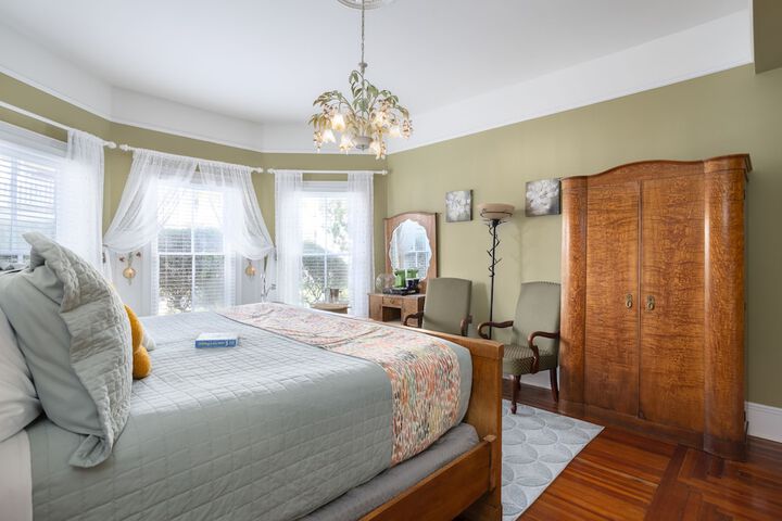 Room 55 of 105