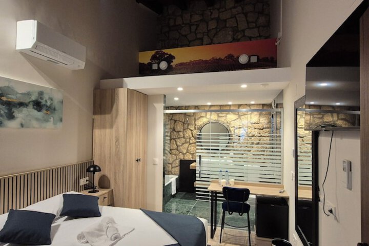 Room 5 of 47