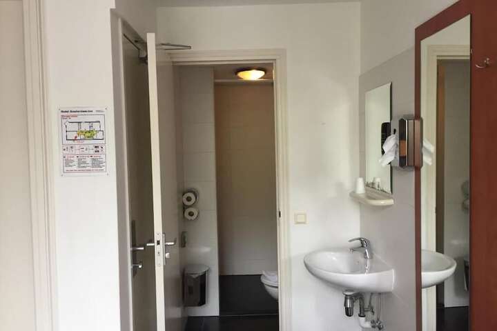 Room 38 of 53