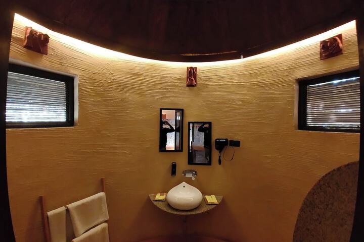Room 28 of 56