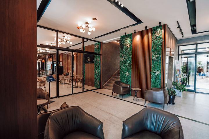 Hotel Interior 5 of 182