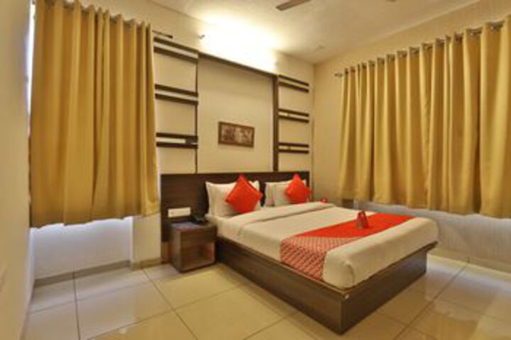 Room 15 of 25