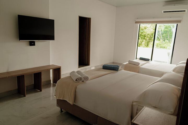 Room 4 of 31