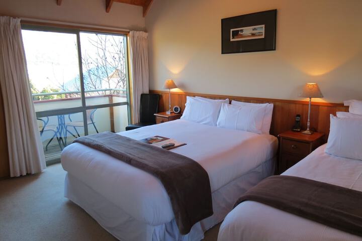 Room 8 of 55