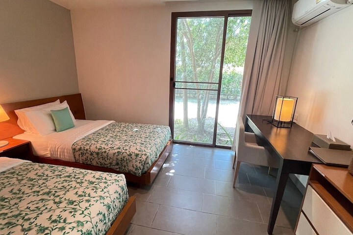Room 9 of 74