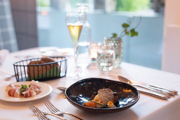 Dining 91 of 136