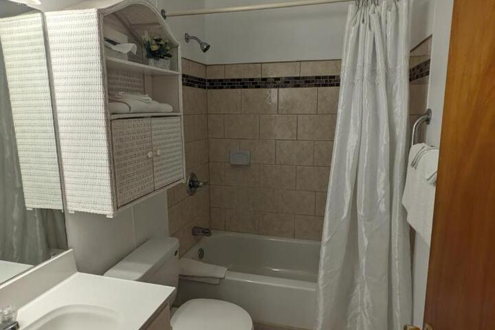 2 Double Beds (10 of 15)