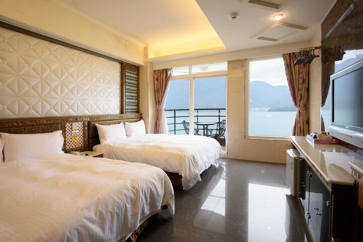 Room 10 of 41