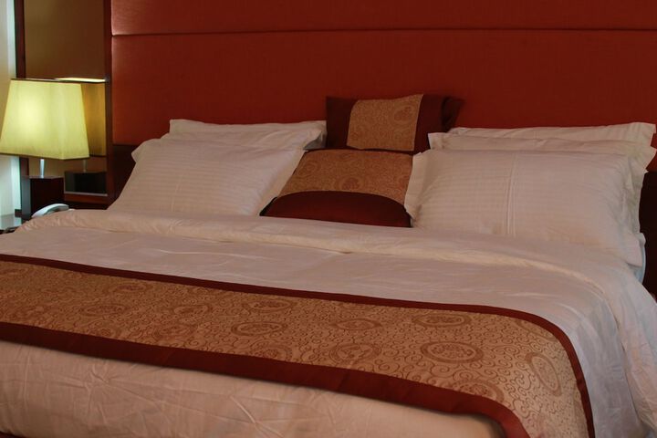 Room 4 of 34