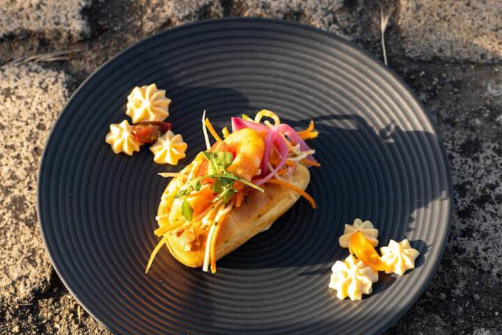 Dining 30 of 66