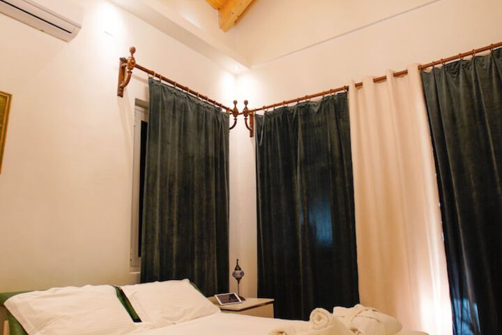 Room 8 of 41