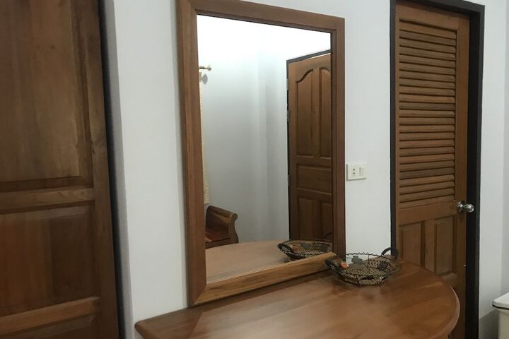 Room 11 of 39