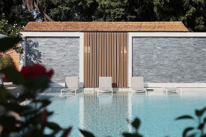 Pool 43 of 68
