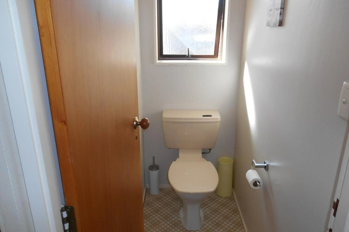 Room 7 of 13