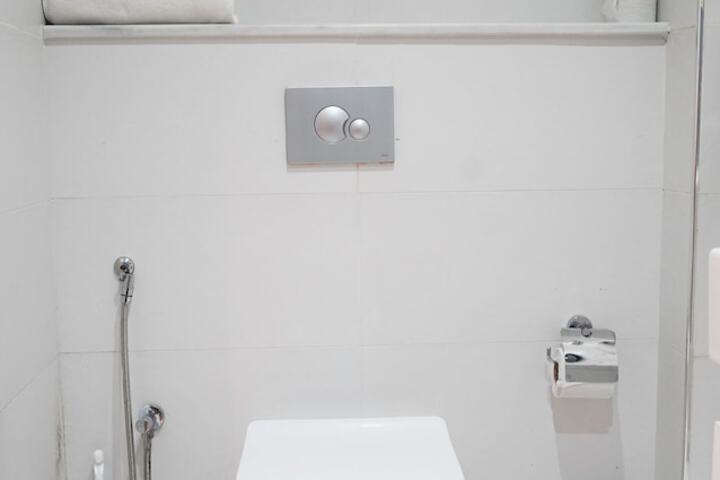 Room 41 of 46