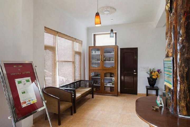 Entrance & Lobby