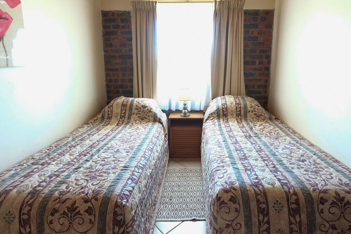 Room 5 of 50