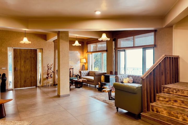 Guest Lobby