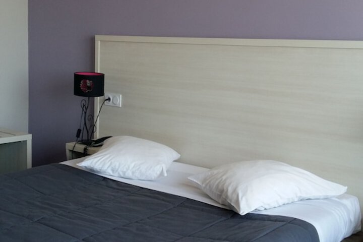 Room 5 of 60