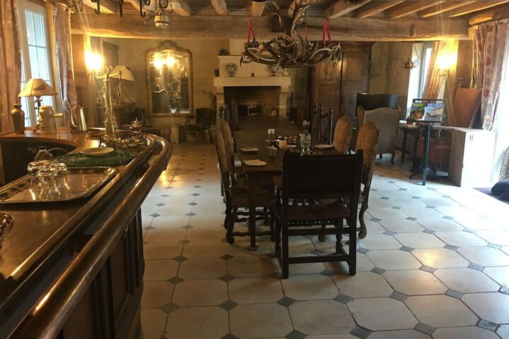 Dining 114 of 145